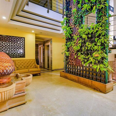 העיר בנגלור Fabhotel Phoenix Resorts - Nr M Chinnaswamy Stadium מראה חיצוני תמונה