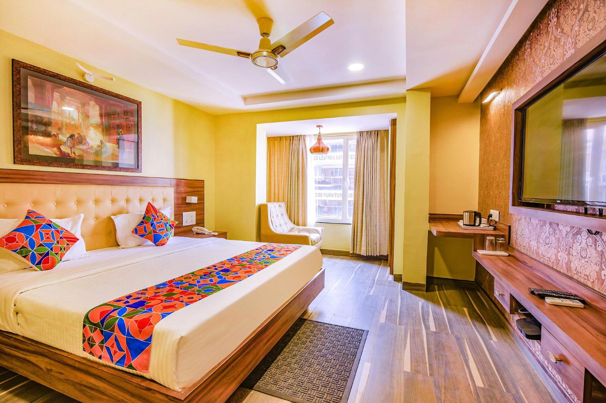 העיר בנגלור Fabhotel Phoenix Resorts - Nr M Chinnaswamy Stadium מראה חיצוני תמונה