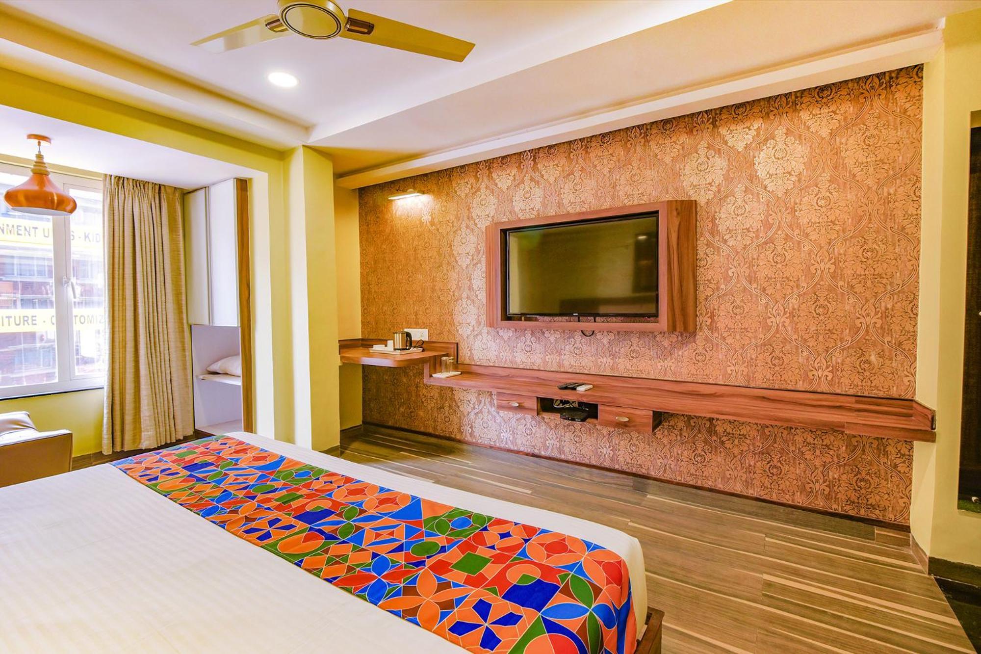 העיר בנגלור Fabhotel Phoenix Resorts - Nr M Chinnaswamy Stadium מראה חיצוני תמונה