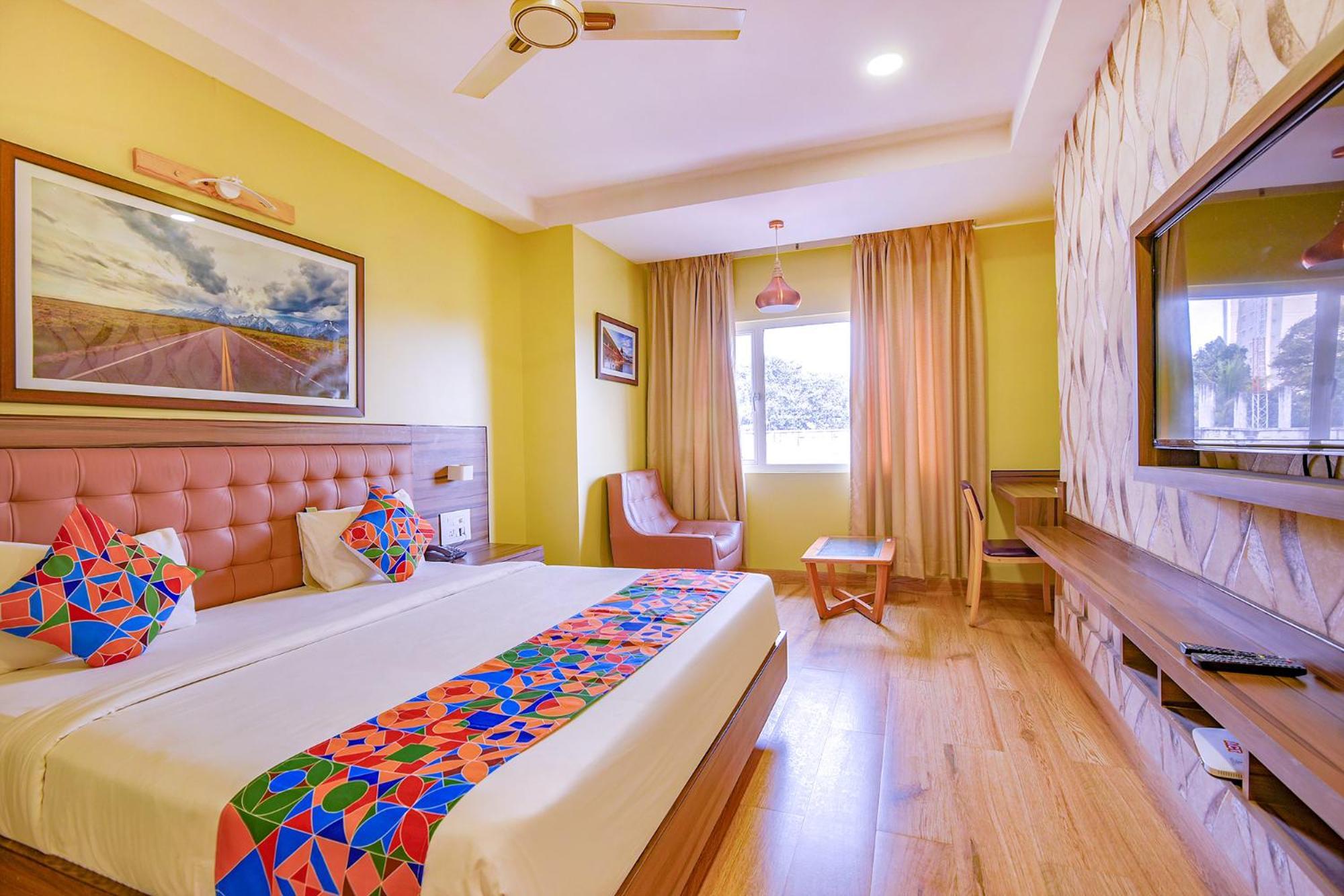 העיר בנגלור Fabhotel Phoenix Resorts - Nr M Chinnaswamy Stadium מראה חיצוני תמונה