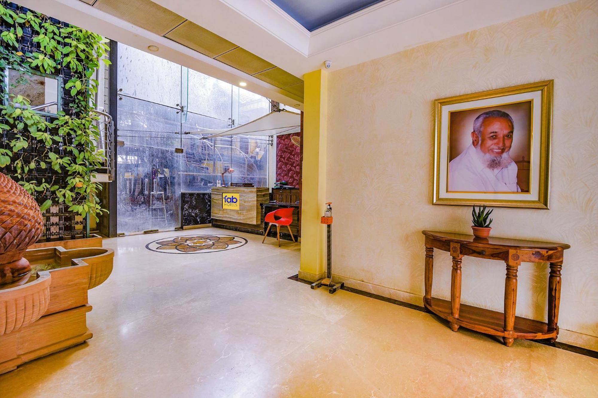העיר בנגלור Fabhotel Phoenix Resorts - Nr M Chinnaswamy Stadium מראה חיצוני תמונה