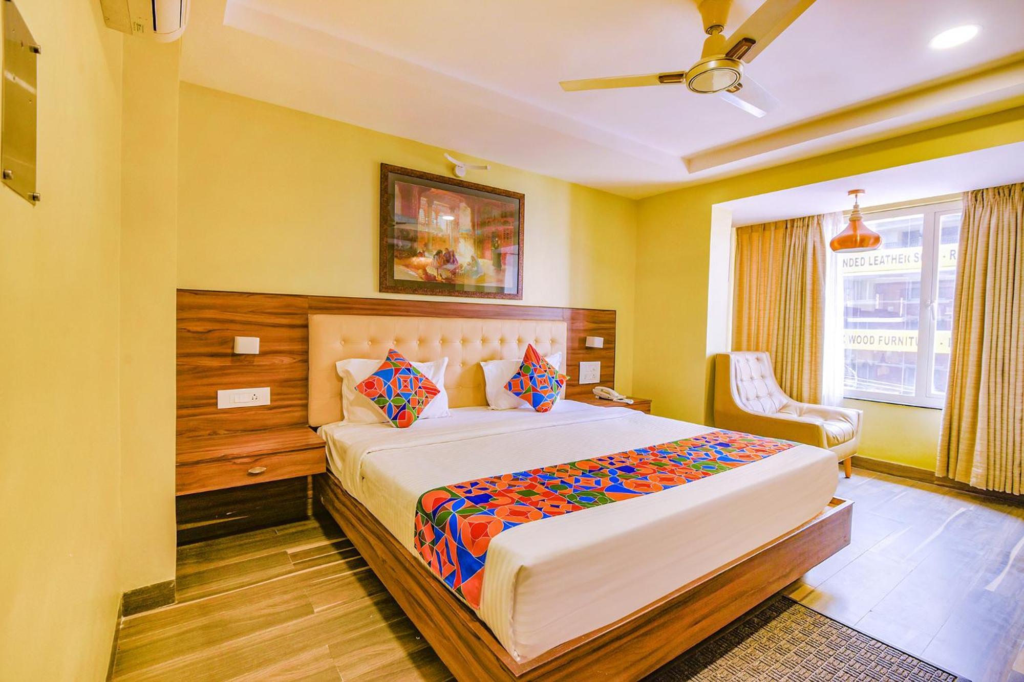 העיר בנגלור Fabhotel Phoenix Resorts - Nr M Chinnaswamy Stadium מראה חיצוני תמונה
